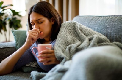 Tosse Seca à Noite: Como Acalmar em 1 Minuto